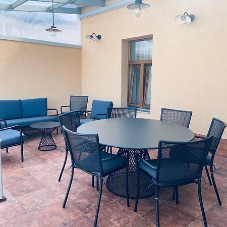 לייפאז'ה Roze Republikas Apartments מראה חיצוני תמונה