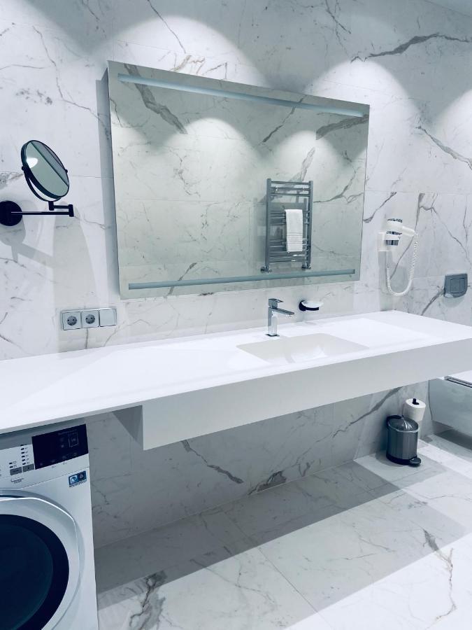 לייפאז'ה Roze Republikas Apartments מראה חיצוני תמונה