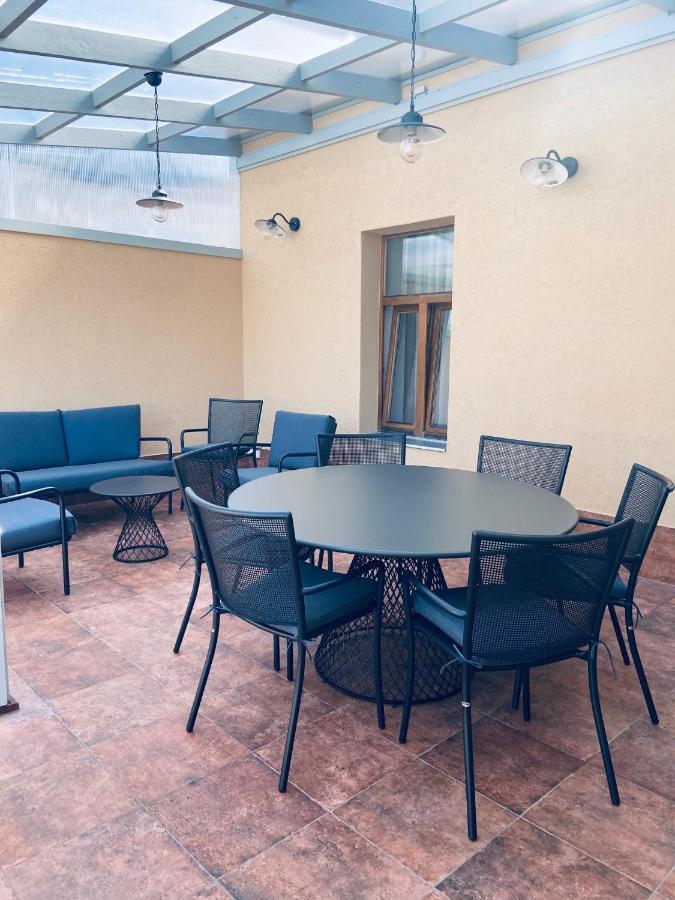 לייפאז'ה Roze Republikas Apartments מראה חיצוני תמונה